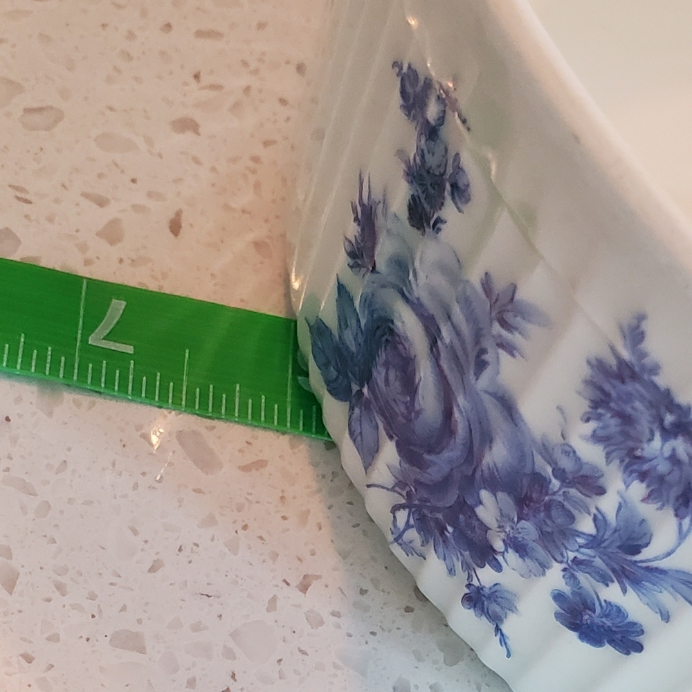 Apilco Vintage Round Soufflé Ramekin Bakeware Dish, 7", White/Blue Floral, EUC - Picture 16 of 16